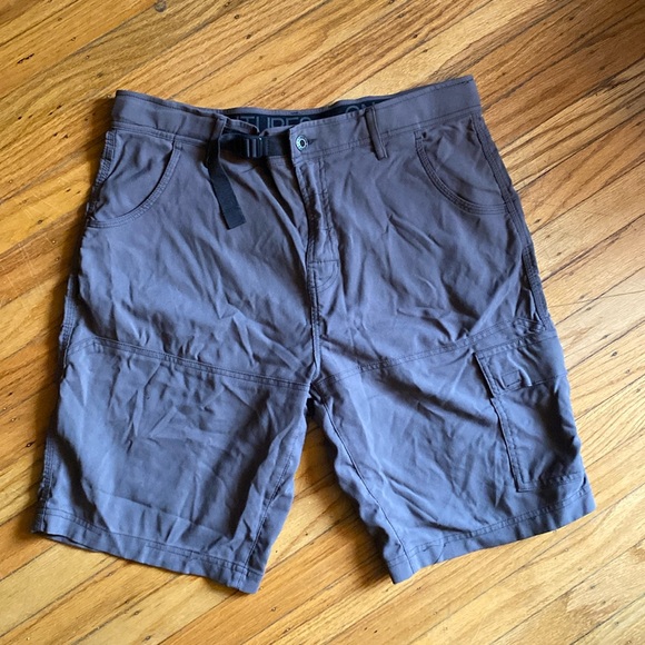 Gerry Adventure Cargo Zip Shorts - Picture 1 of 4